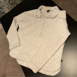 Eddie Bauer Quilted White Sweatshirt